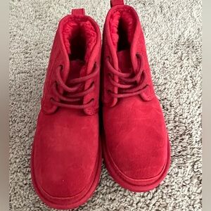 Reg Ugg Boots Size 4 Youth